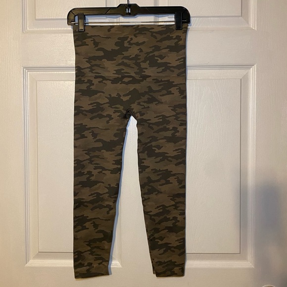 Spanx Camo Leggings Size L - Picture 2 of 5
